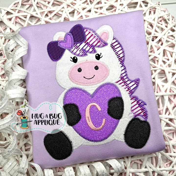 Horse Bow Holding Heart Zig Zag Stitch Applique Design