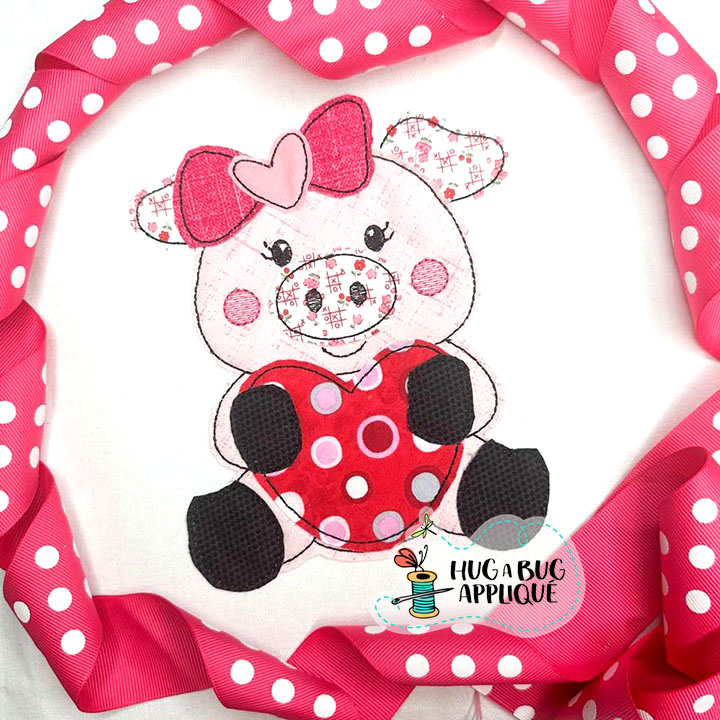 Pig Bow Holding Heart Bean Stitch Applique Design